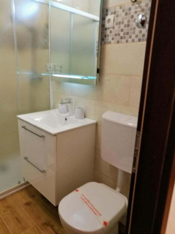 Ivanka Apartments Vrboska Esterno foto