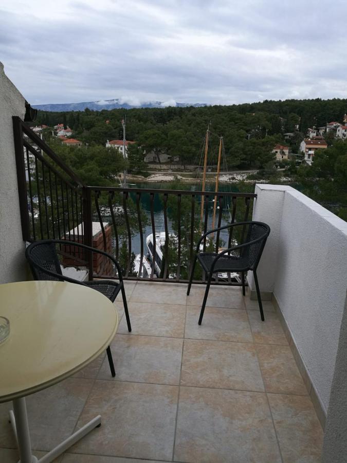 Ivanka Apartments Vrboska Esterno foto