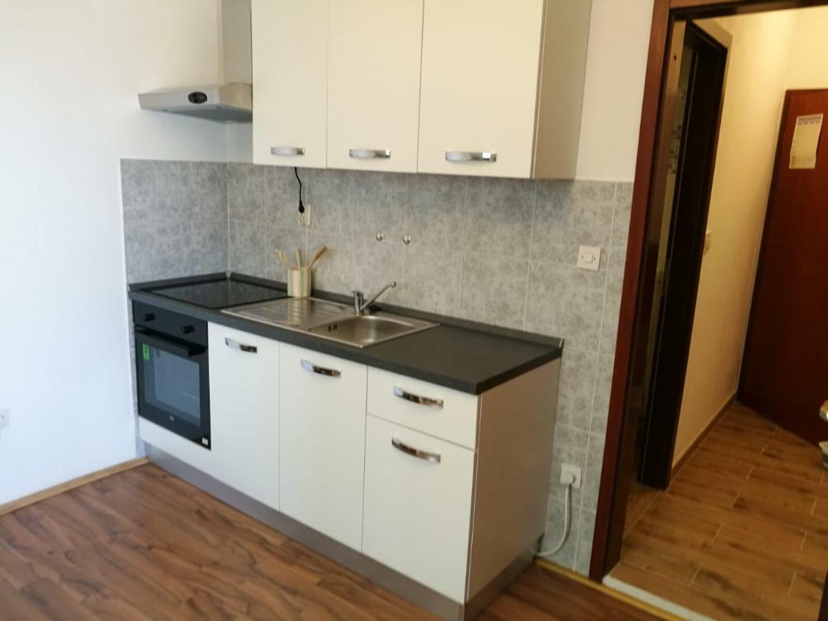 Ivanka Apartments Vrboska Esterno foto